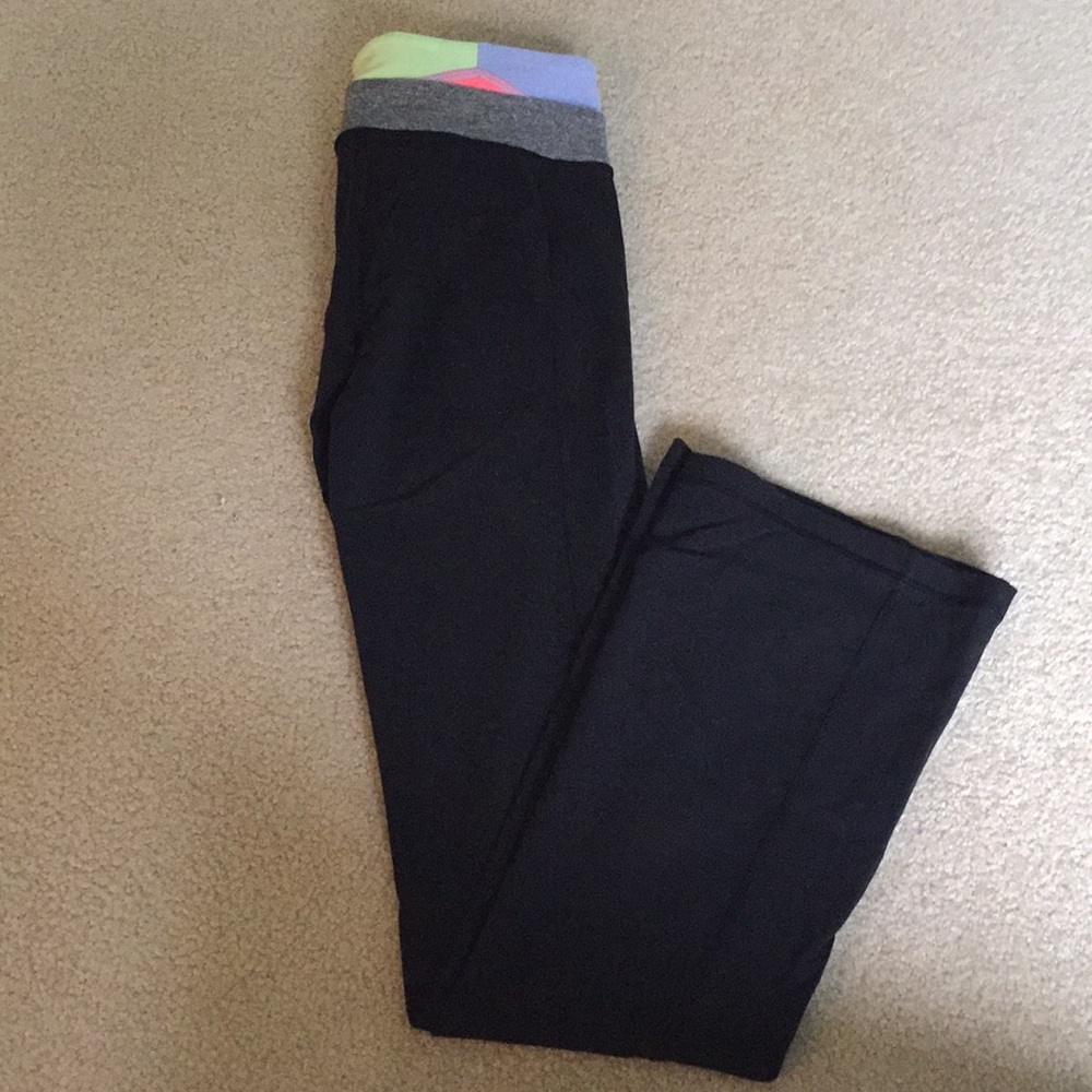 Ivivva Black Flare yoga pants